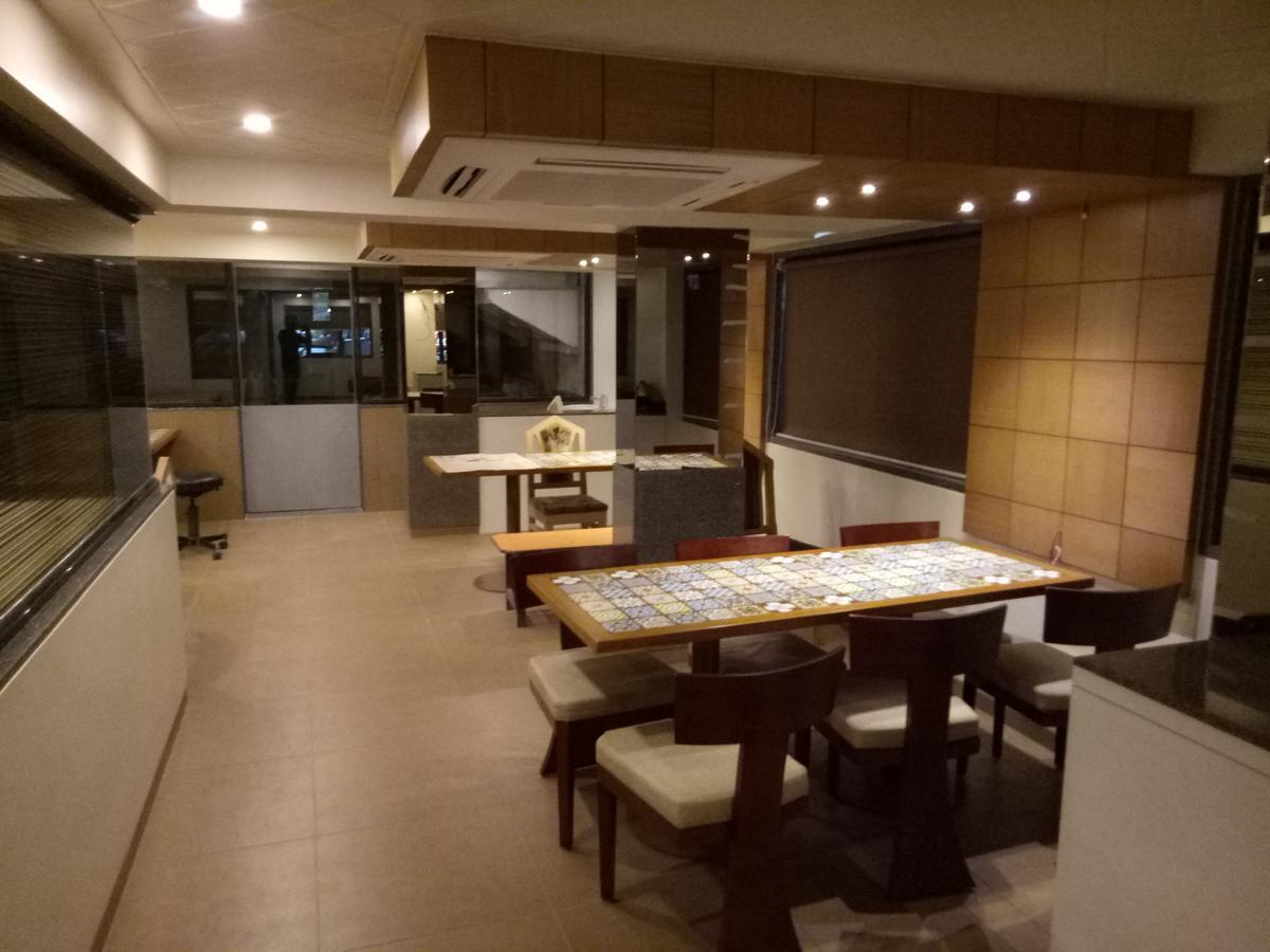 Hotel Umesh Даман Екстериор снимка