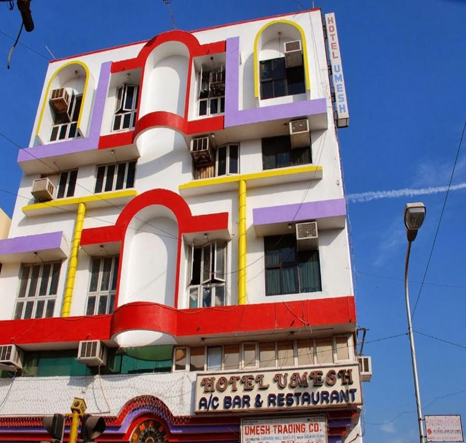 Hotel Umesh Даман Екстериор снимка